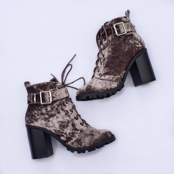 Luxe Label Shoes - Chunky Velvet Heeled Bootie